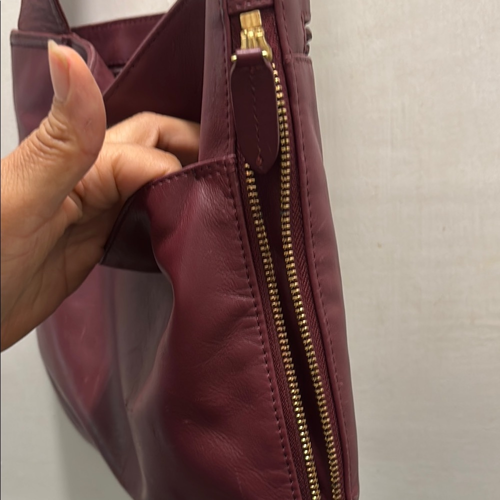 RADLEY LONDON Brown Messenger Bag with Classic Design - Picture 7 of 7